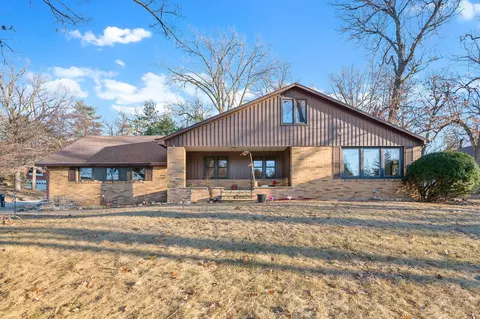 1219 St Lawrence Dr, Green Bay, WI 54311
