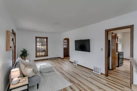519 E Glendale Ave, Appleton, WI 54911 photo 5