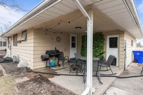 Exterior - 1107 E Calumet St, Appleton, WI 54915 photo 3 of 7