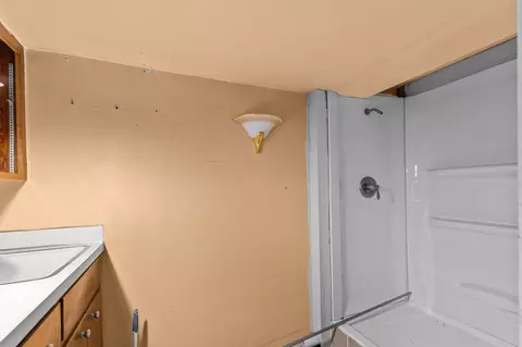 Bath - 1107 E Calumet St, Appleton, WI 54915 photo 4 of 4