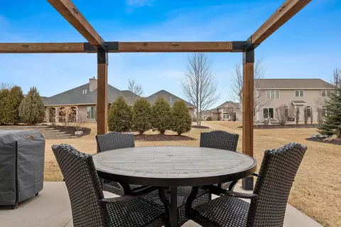Exterior - w5986 Daffodil Drive, Appleton, WI 54915 photo 4 of 10