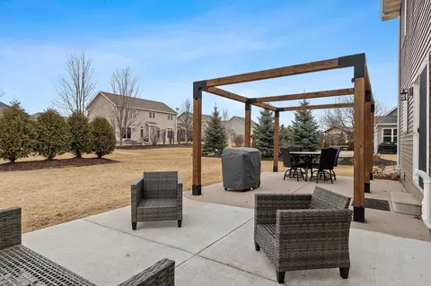 Exterior - w5986 Daffodil Drive, Appleton, WI 54915 photo 2 of 10