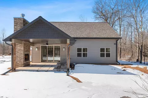 Exterior - 116 Birch Ct, Crivitz, WI 54114 photo 4 of 11