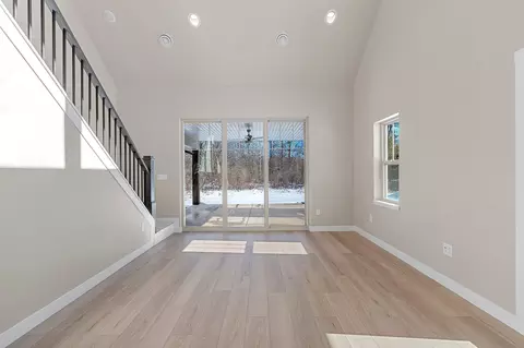 Living - 116 Birch Ct, Crivitz, WI 54114 photo 2 of 4