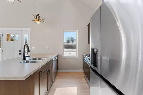 Kitchen - 116 Birch Ct, Crivitz, WI 54114 photo 4 of 5