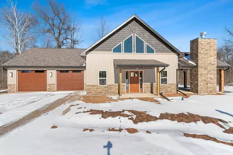 Exterior - 116 Birch Ct, Crivitz, WI 54114 photo 8 of 11