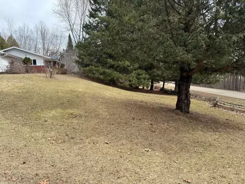 Exterior - 1300 Park Hill Dr, Gresham, WI 54128 photo 22 of 23
