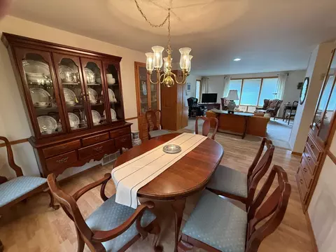 Dining - 1300 Park Hill Dr, Gresham, WI 54128 photo 3 of 4