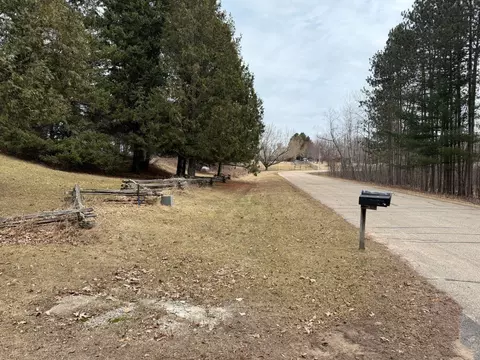 Exterior - 1300 Park Hill Dr, Gresham, WI 54128 photo 23 of 23