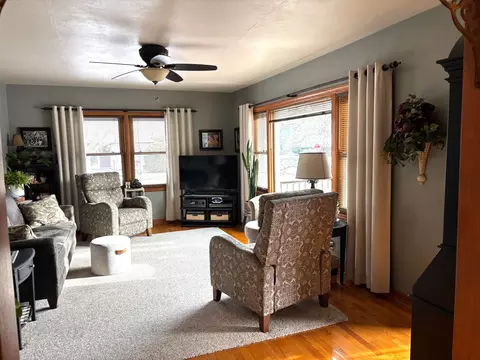 Living - 730 E Fremont St, Appleton, WI 54915 photo 1 of 1