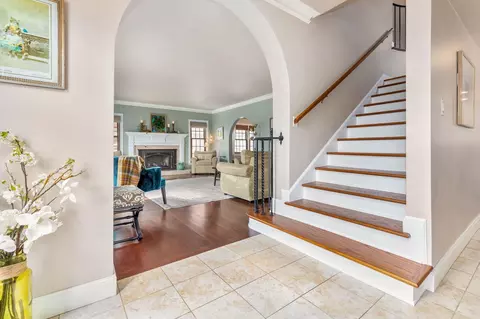 220 E Glendale Ave, Appleton, WI 54911 photo 4