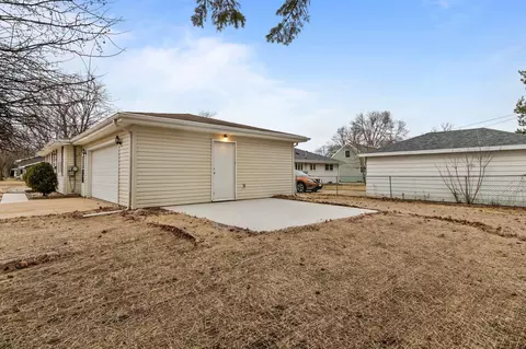 Exterior - 2104 Esther St, Appleton, WI 54915 photo 1 of 2