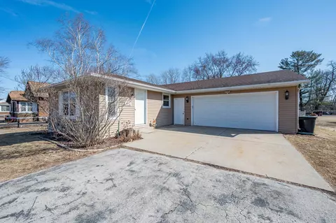 716 Maywood Ave, Green Bay, WI 54303