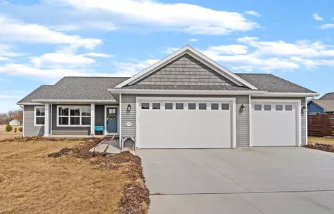 5294 Buttke Ln, Omro, WI 54963