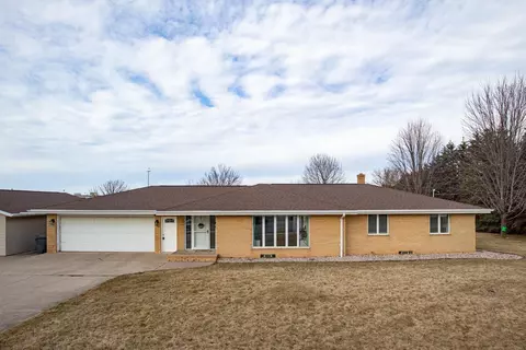 w2622 Evergreen Drive, Kaukauna, WI 54130
