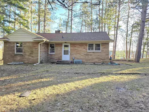 w12194 Greenwood Road, Hancock, WI 54943