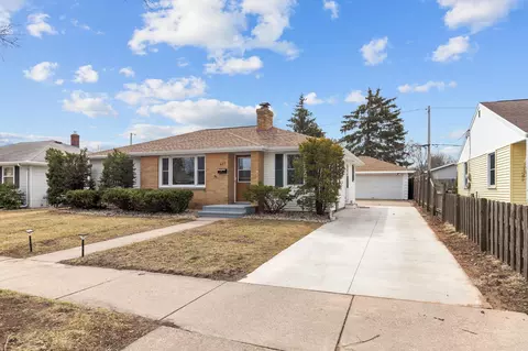 423 E Lindbergh St, Appleton, WI 54911