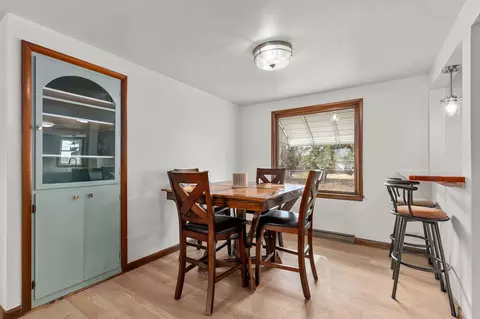 Dining - 423 E Lindbergh St, Appleton, WI 54911 photo 1 of 1