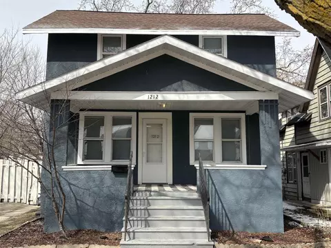 1212 S Broadway, Green Bay, WI 54304