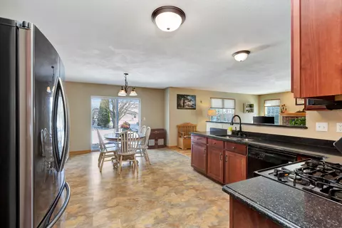 Kitchen - 4110 E Appleview Dr, Appleton, WI 54913 photo 2 of 2