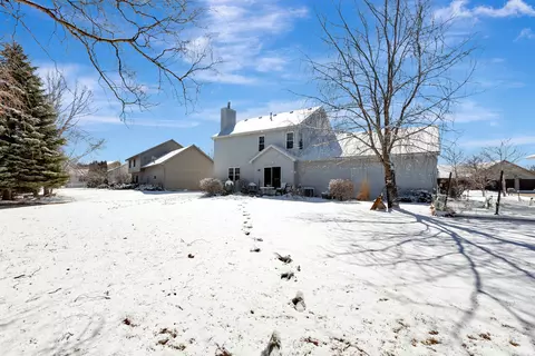 Exterior - 4110 E Appleview Dr, Appleton, WI 54913 photo 3 of 7