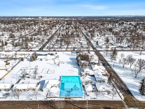 424 E Roeland Ave, Appleton, WI 54915 photo 5