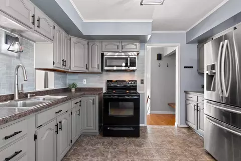 1830 S Telulah Ave, Appleton, WI 54915 photo 9