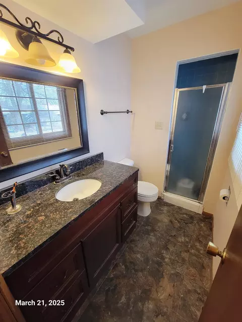Bath - 600 N Canterbury Dr, Appleton, WI 54915 photo 1 of 4