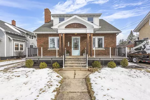 312 Green Bay Rd, Denmark, WI 54208