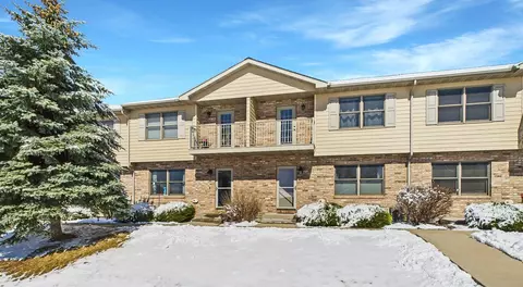 1690 Drum Corps Dr #K, Menasha, WI 54952