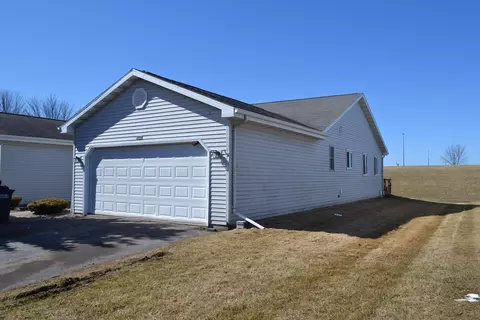 3859 Western Dr, Oshkosh, WI 54901