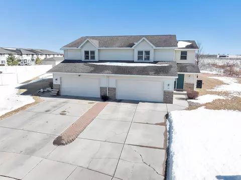1700 Burgoyne Ct, De Pere, WI 54115