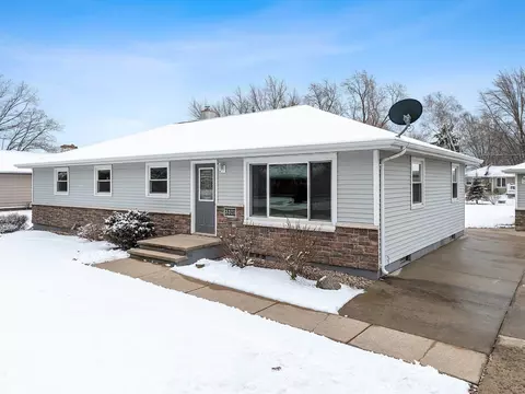 3321 W Florida Ave, Appleton, WI 54914 photo 2