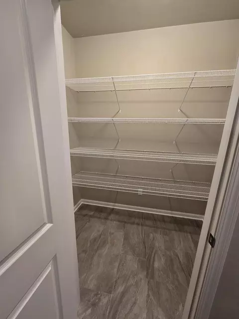 2560 E Baldeagle Dr, Appleton, WI 54913 photo 6