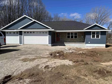 125 Park View Dr, Whitelaw, WI 54247