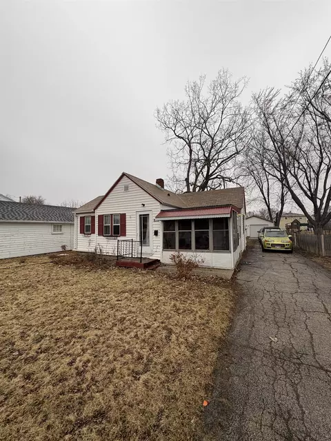 822 Mullet Pl, Green Bay, WI 54304