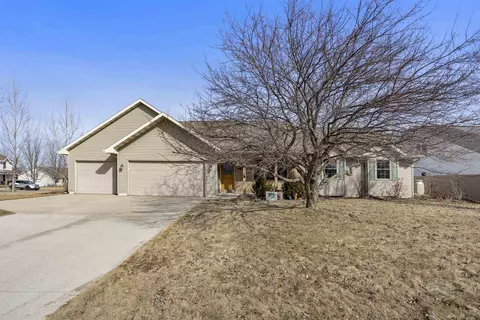 w5474 Red Clover Tr, Appleton, WI 54915