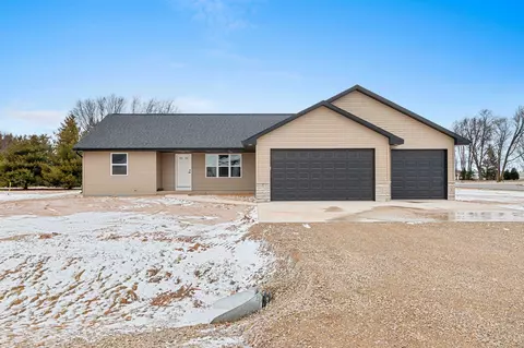 4914 Thornbury Ct, Winchester, WI 54947