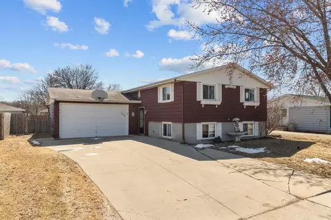 322 W Bell St, Neenah, WI 54956