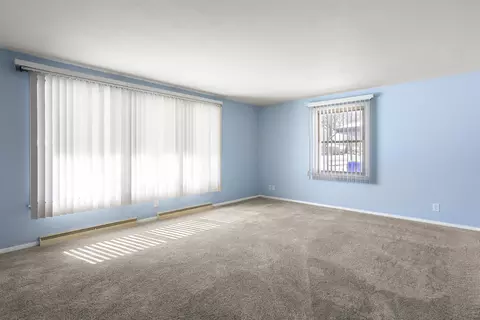 Living - 718 E Mcarthur St, Appleton, WI 54911 photo 3 of 3
