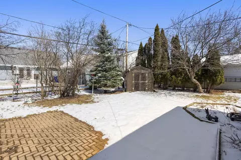 Exterior - 718 E Mcarthur St, Appleton, WI 54911 photo 7 of 9
