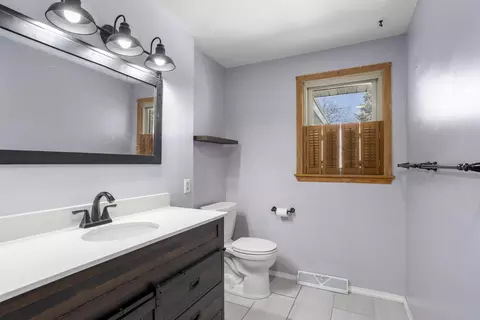 Bath - 718 E Mcarthur St, Appleton, WI 54911 photo 1 of 3