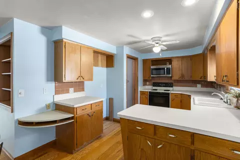 Kitchen - 718 E Mcarthur St, Appleton, WI 54911 photo 1 of 3