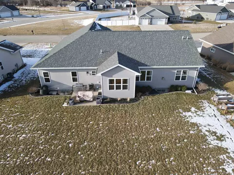 2819 W Hidden Pine Dr, Appleton, WI 54913 photo 26