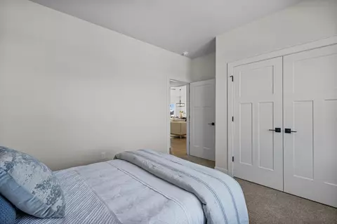 Bedroom - 3909 E Zion Ct, Appleton, WI 54913 photo 4 of 6