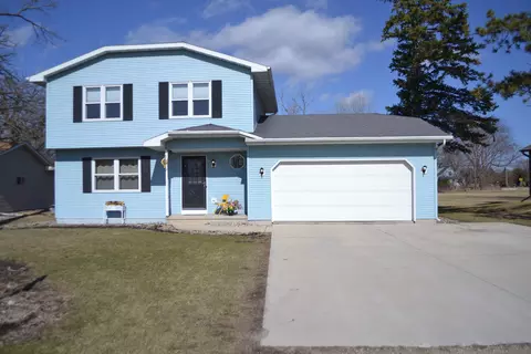 w5342 Bechaud Beach Drive, Fond Du Lac, WI 54935
