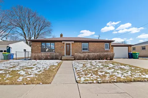 1513 Delores St, Green Bay, WI 54304