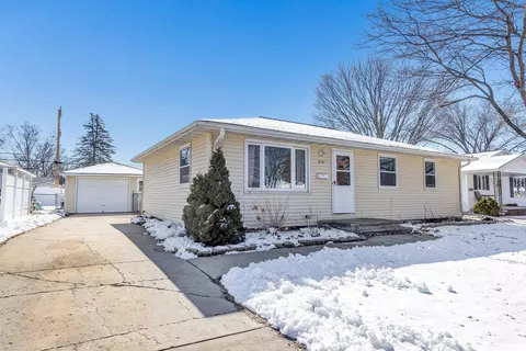 800 N Locust St, Green Bay, WI 54303