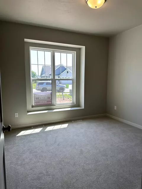 Bedroom - n9249 Constellation Drive, Appleton, WI 54915 photo 3 of 7