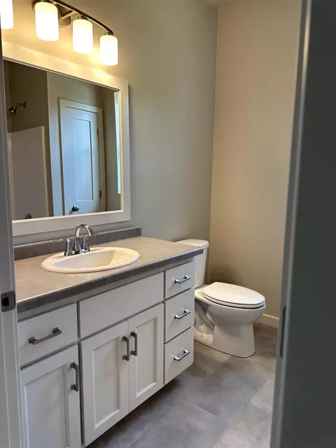 Bath - n9249 Constellation Drive, Appleton, WI 54915 photo 1 of 8